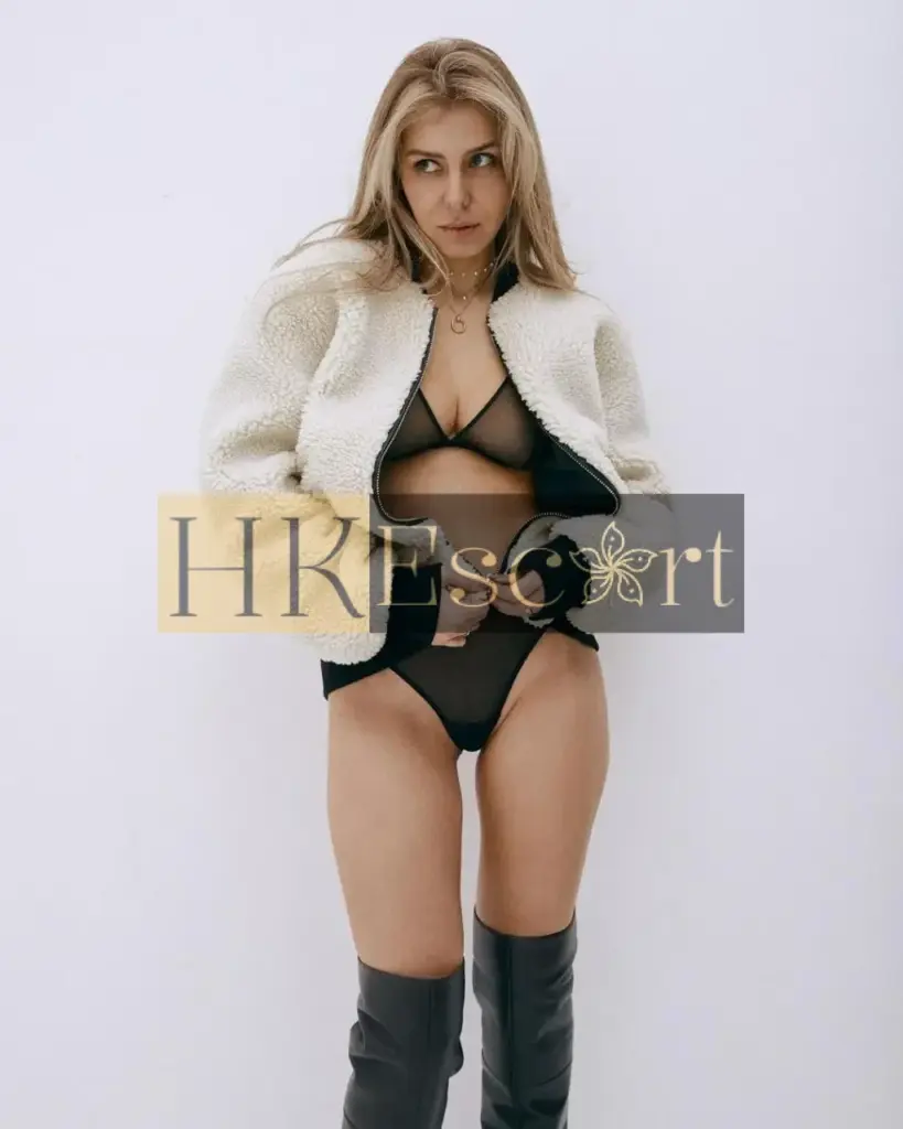 Lena - Escort Hong Kong, bust 2, height 175 cm, weight 58 kg