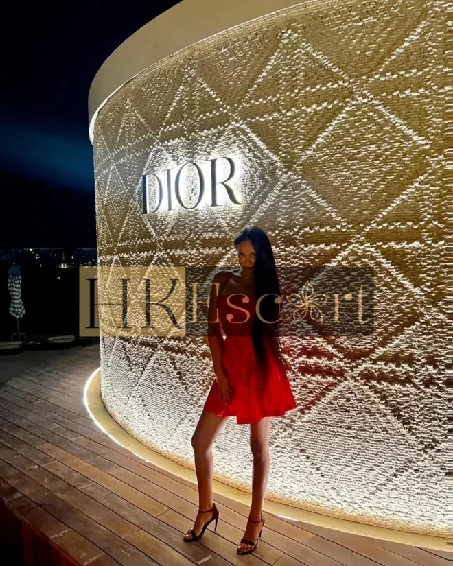 Alice, 33 years old, weight 53 kg, height 170 cm