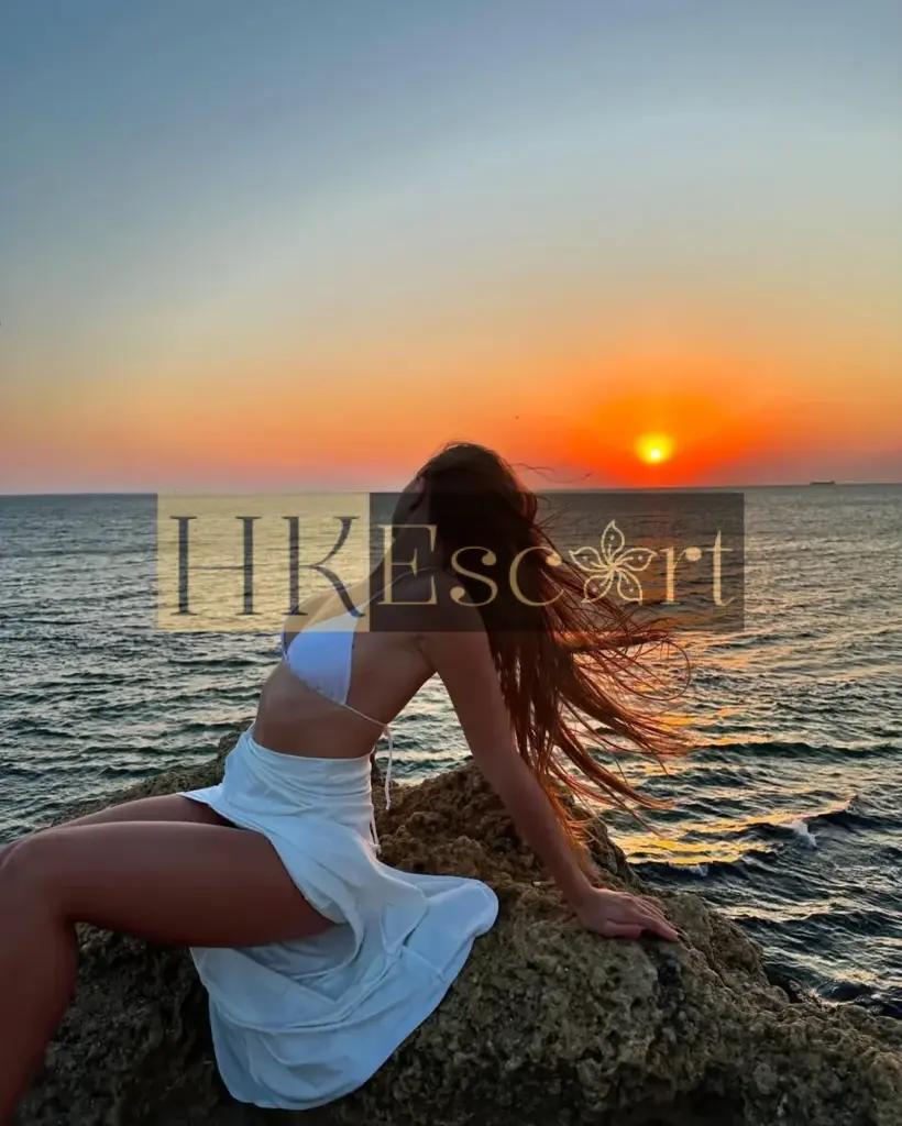 Noelle - Escort Hong Kong, bust 2, height 175 cm, weight 59 kg