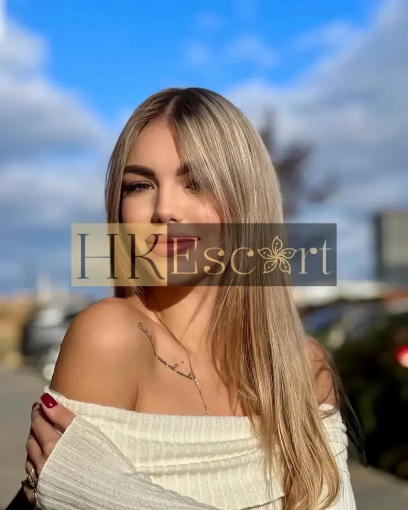 Sophia - Escort Hong Kong, bust 2, height 167 cm, weight 55 kg