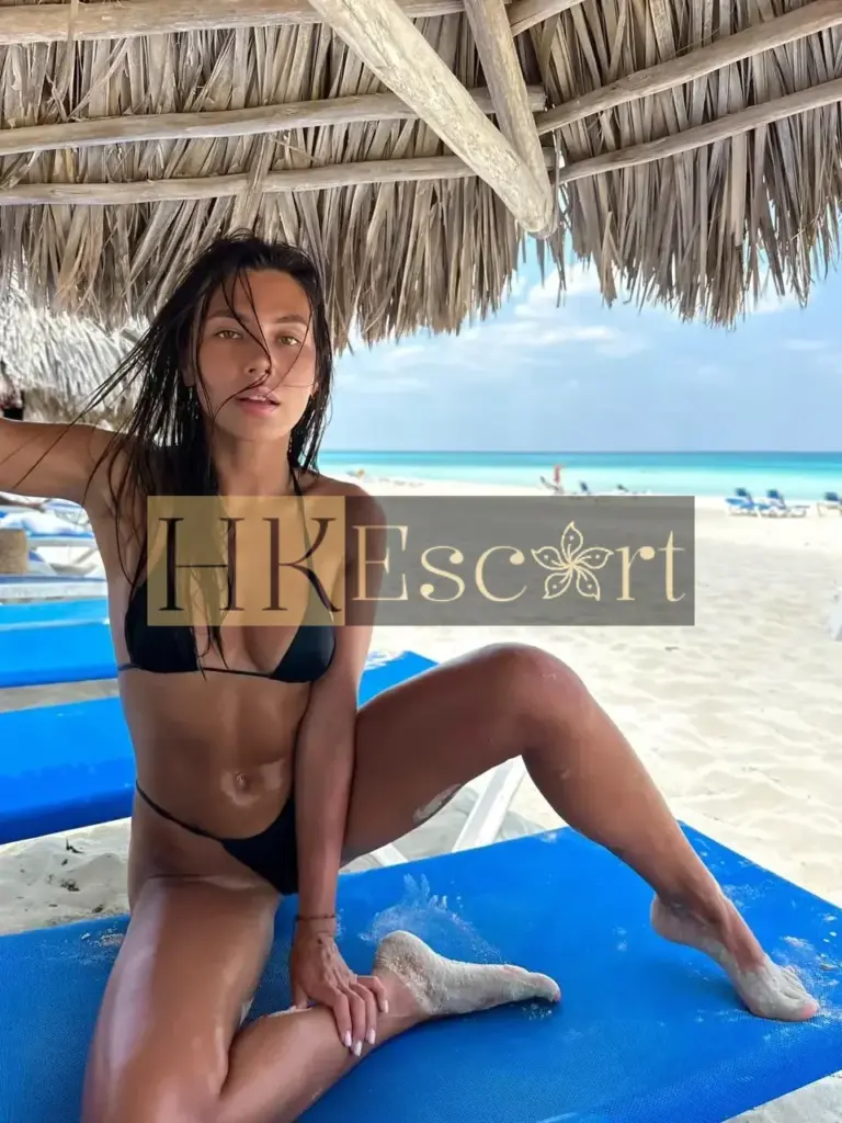 Kary - Escort Hong Kong, bust 2, height 167 cm, weight 51 kg