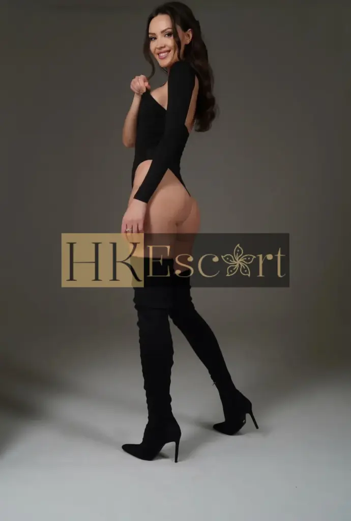 Rosalie - Escort Hong Kong, bust 2, height 178 cm, weight 58 kg