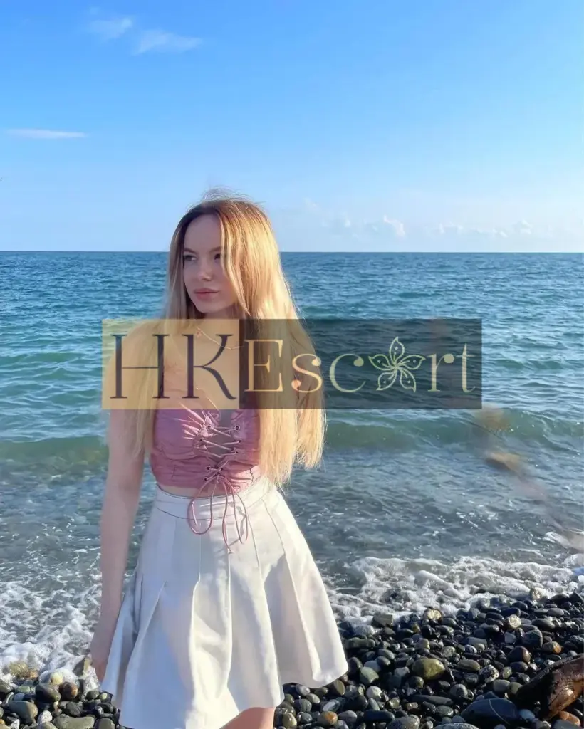 Hadley - Escort Hong Kong, bust 2, height 176 cm, weight 58 kg