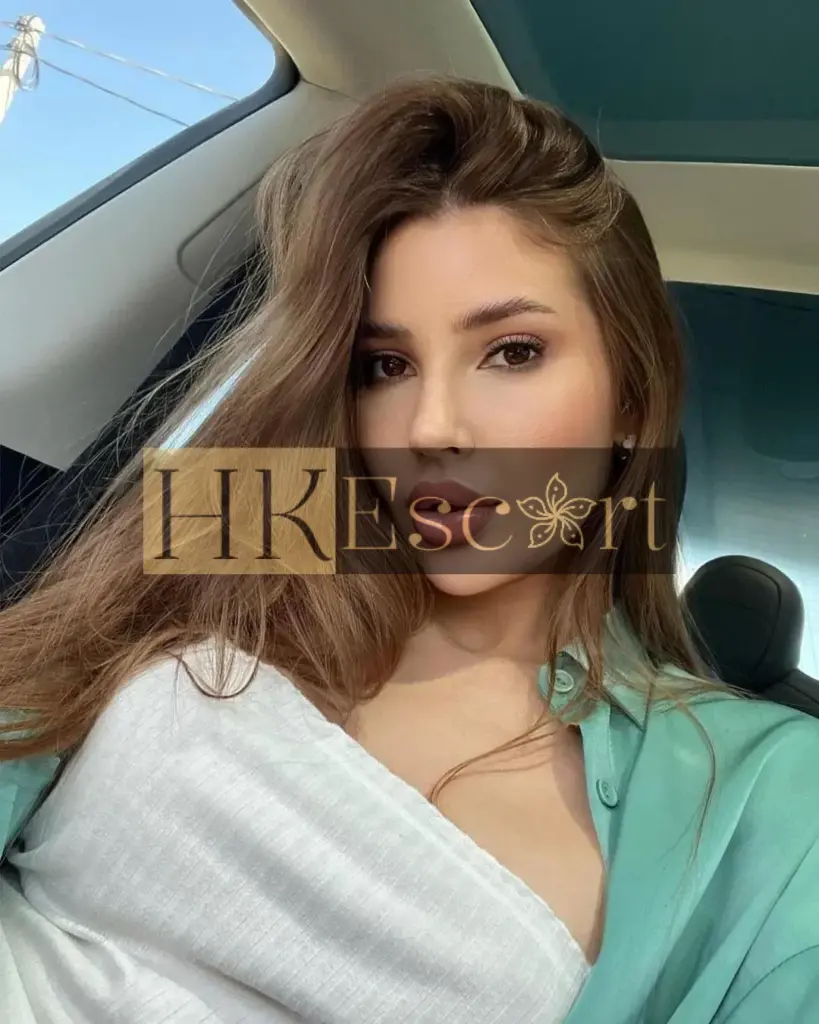 Courtney - Escort Hong Kong, bust 2, height 176 cm, weight 58 kg