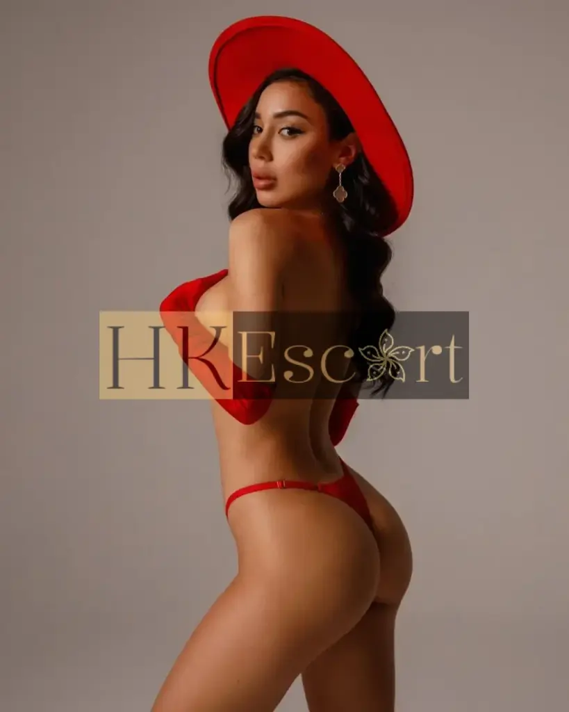 Adriana - Escort Hong Kong, bust 3, height 175 cm, weight 59 kg