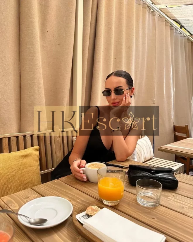 Juliette, 24 years old, weight 61 kg, height 172 cm