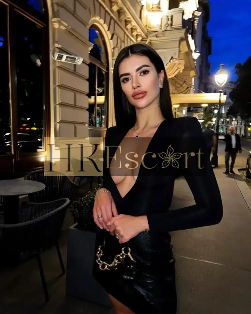 Margot - Escort Hong Kong, bust 3, height 178 cm, weight 59 kg