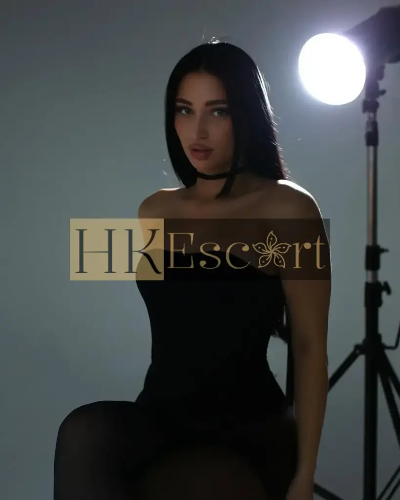 Aria - Escort Hong Kong, bust 2, height 178 cm, weight 60 kg