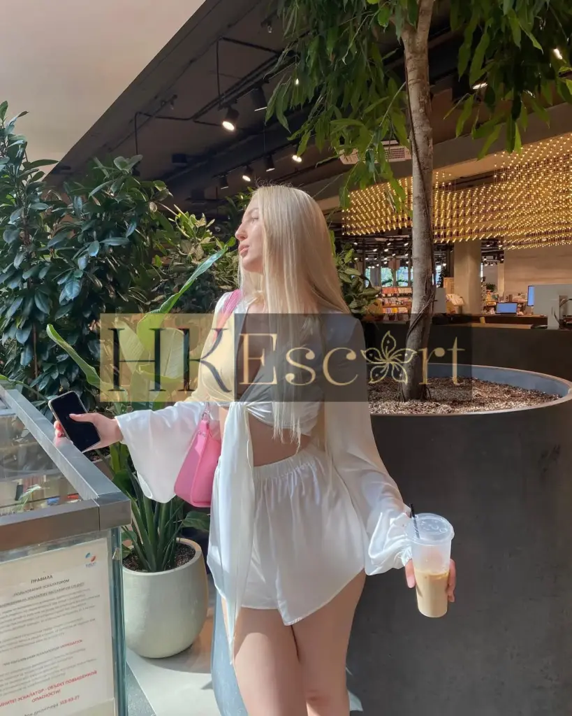 Nora - Escort Hong Kong, bust 3, height 175 cm, weight 58 kg