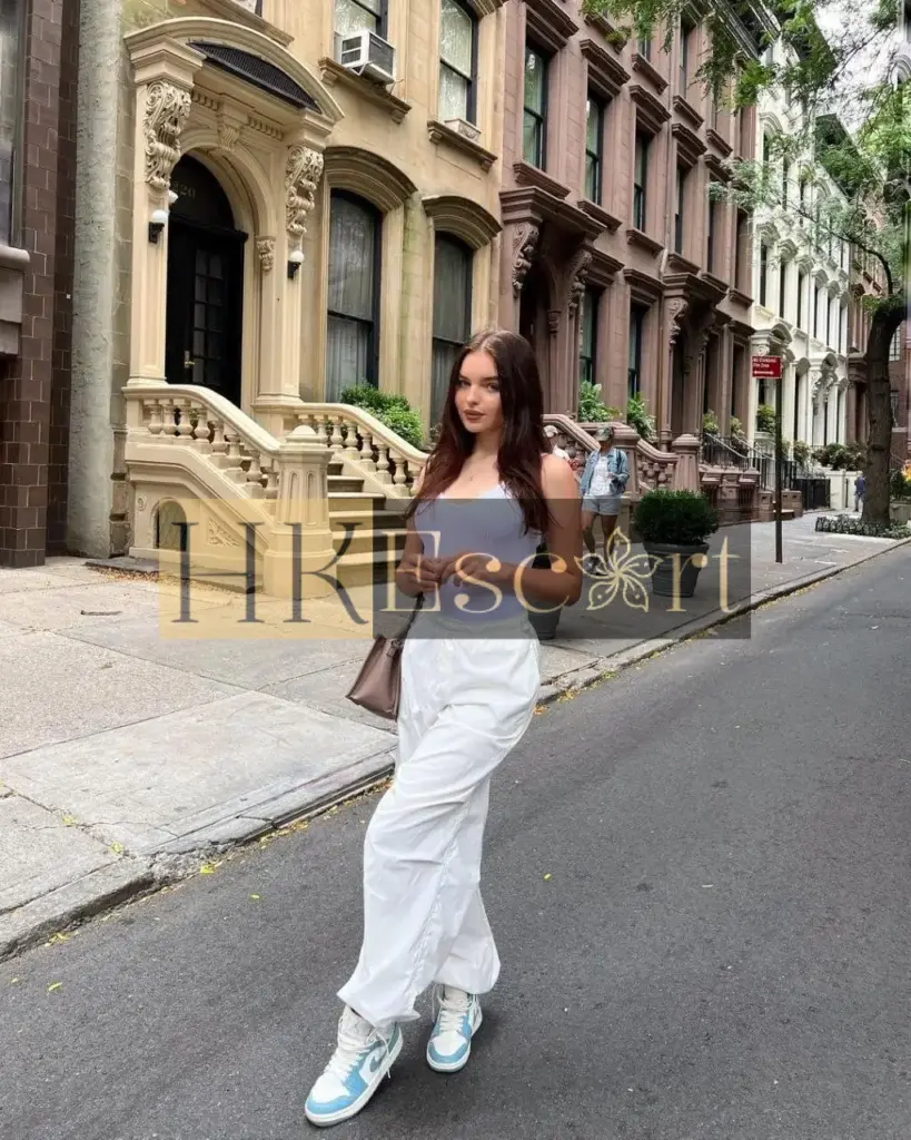 Natalie - Escort Hong Kong, bust 3, height 176 cm, weight 58 kg