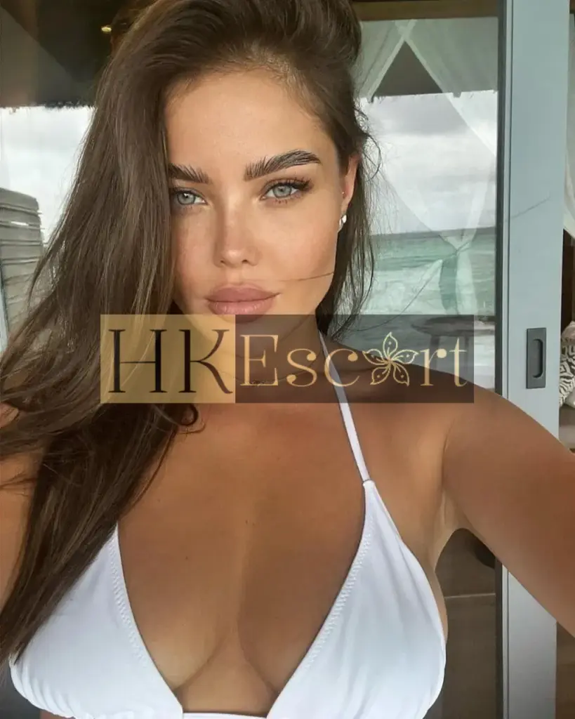 Daphne - Escort Hong Kong, bust 2, height 172 cm, weight 58 kg