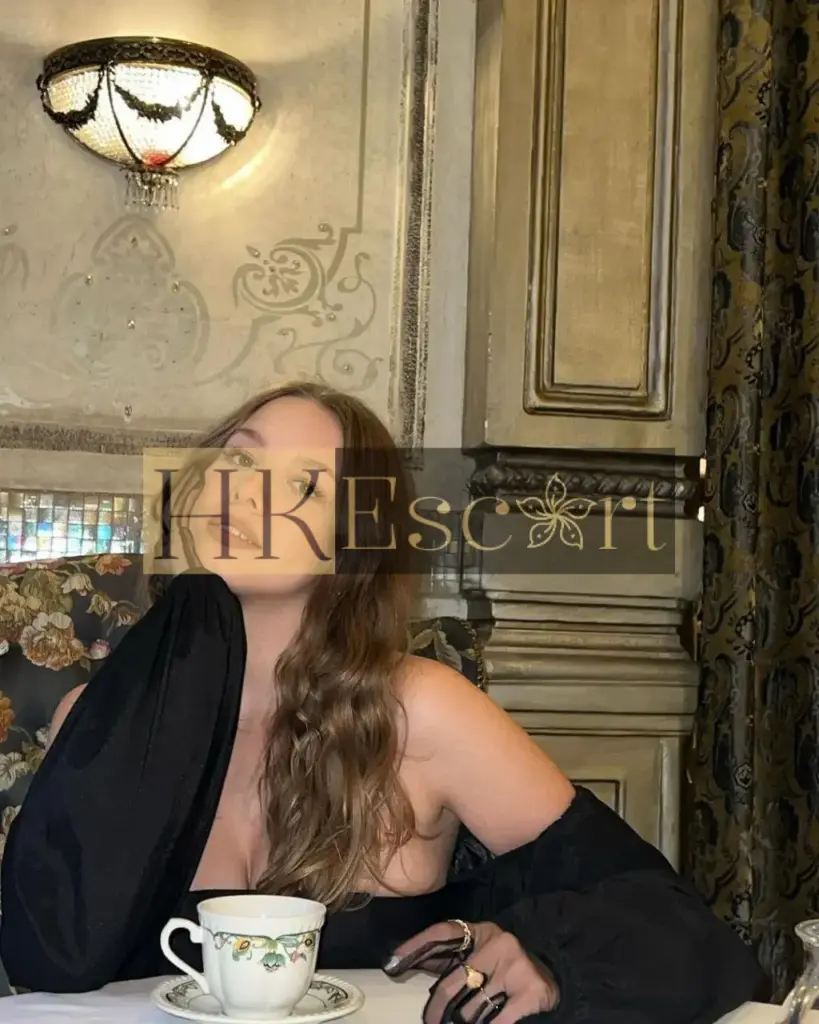 Miranda - Escort Hong Kong, bust 3, height 172 cm, weight 59 kg