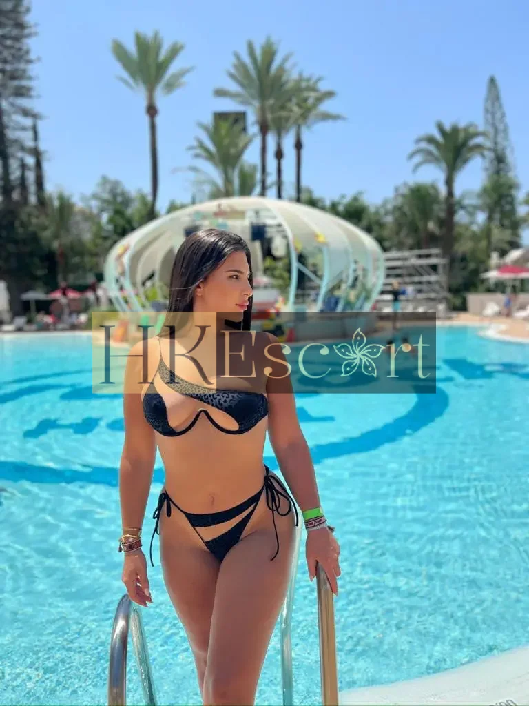 Rebecca - Escort Hong Kong, bust 3, height 178 cm, weight 61 kg