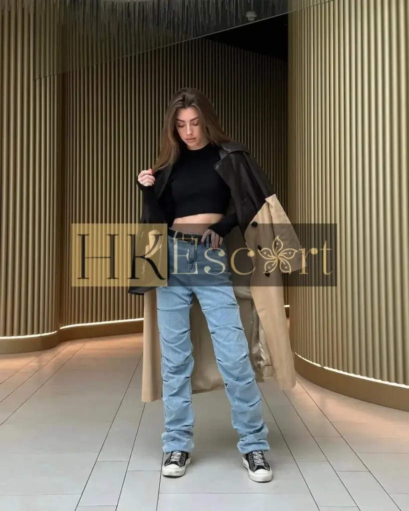 Leila - Escort Hong Kong, bust 1, height 172 cm, weight 56 kg