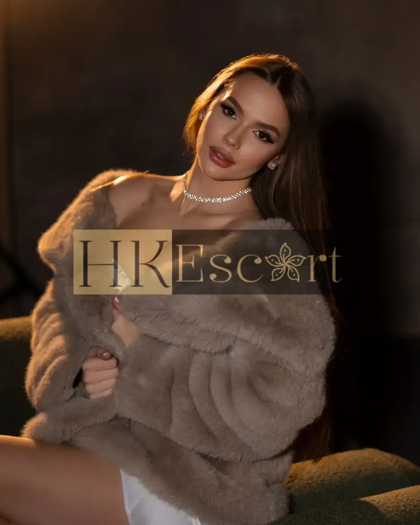 Aurora - Escort Hong Kong, bust 2, height 172 cm, weight 56 kg