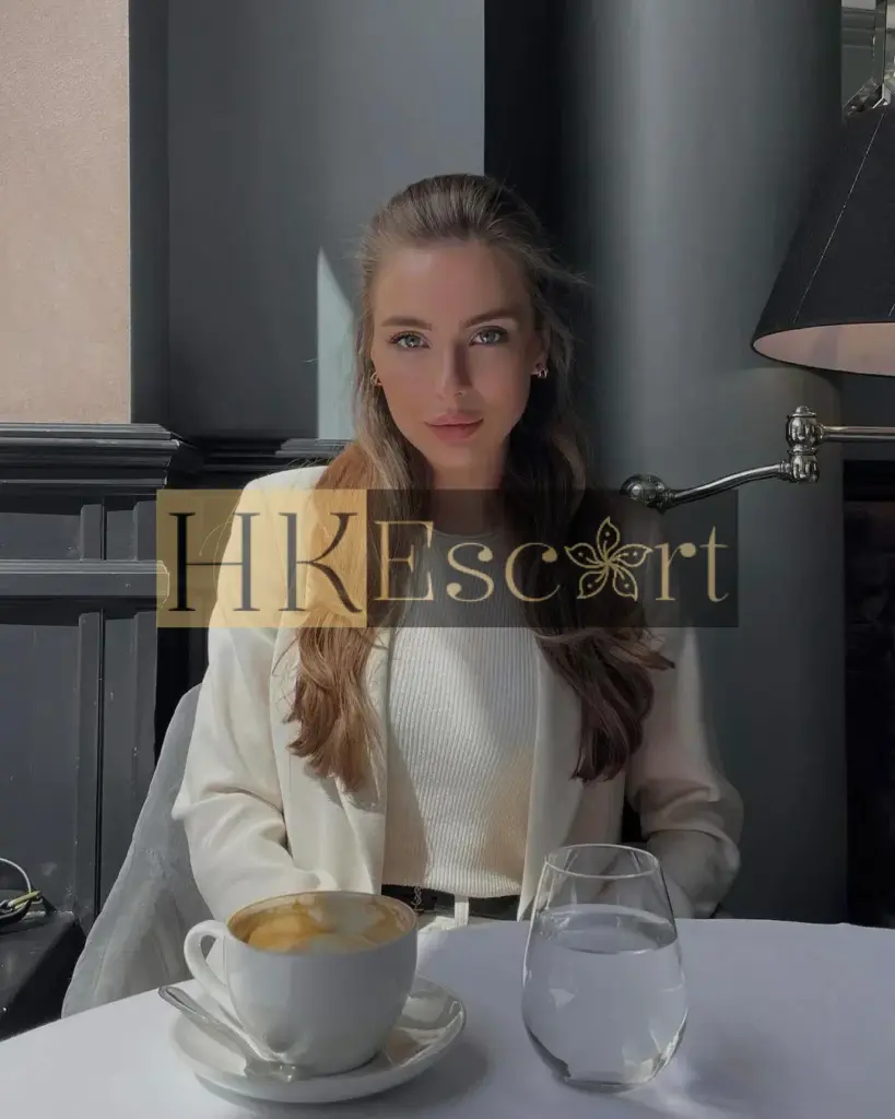 Felicity - Escort Hong Kong, bust 2, height 173 cm, weight 58 kg
