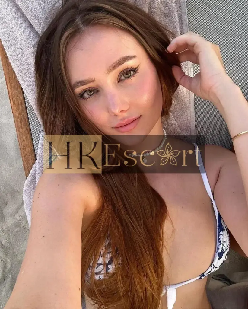 Bailey - Escort Hong Kong, bust 2, height 175 cm, weight 58 kg