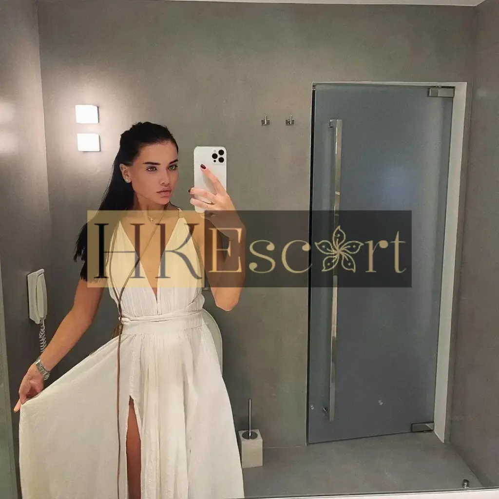 Eliza - Escort Hong Kong, bust 1, height 170 cm, weight 56 kg