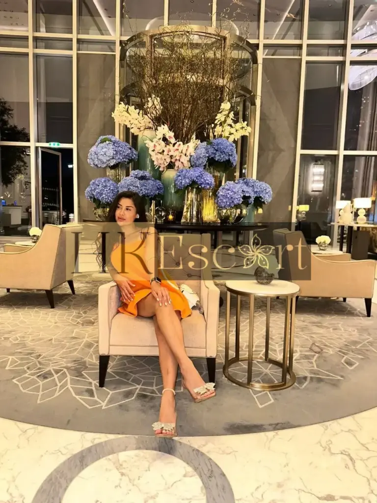 Yasmin - Escort Hong Kong, bust 3, height 170 cm, weight 55 kg