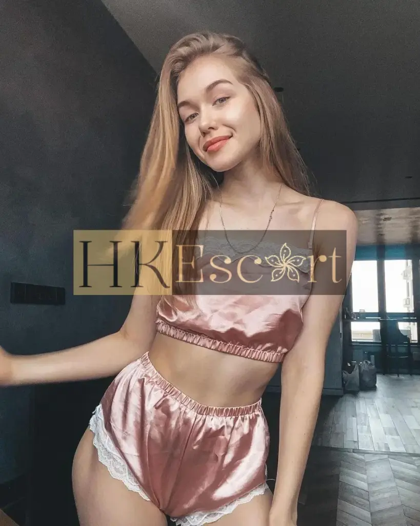 Alexa - Escort Hong Kong, bust 1, height 171 cm, weight 57 kg