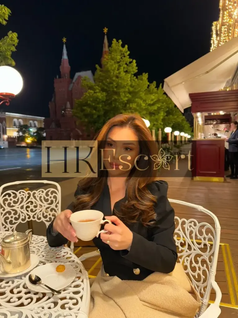 Di - Escort Hong Kong, bust 2, height 163 cm, weight 44 kg
