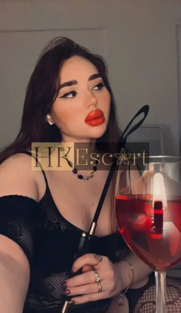 Albina - Escort Hong Kong, bust 2, height 166 cm, weight 63 kg