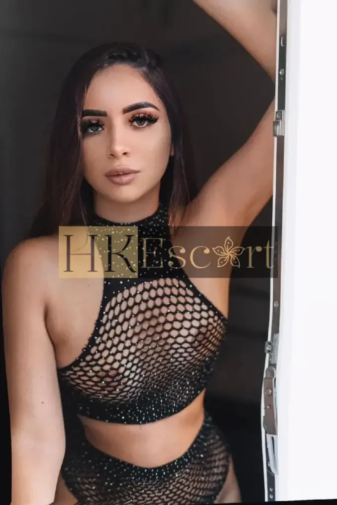 Alexia - Escort Hong Kong, bust 3, height 163 cm, weight 60 kg