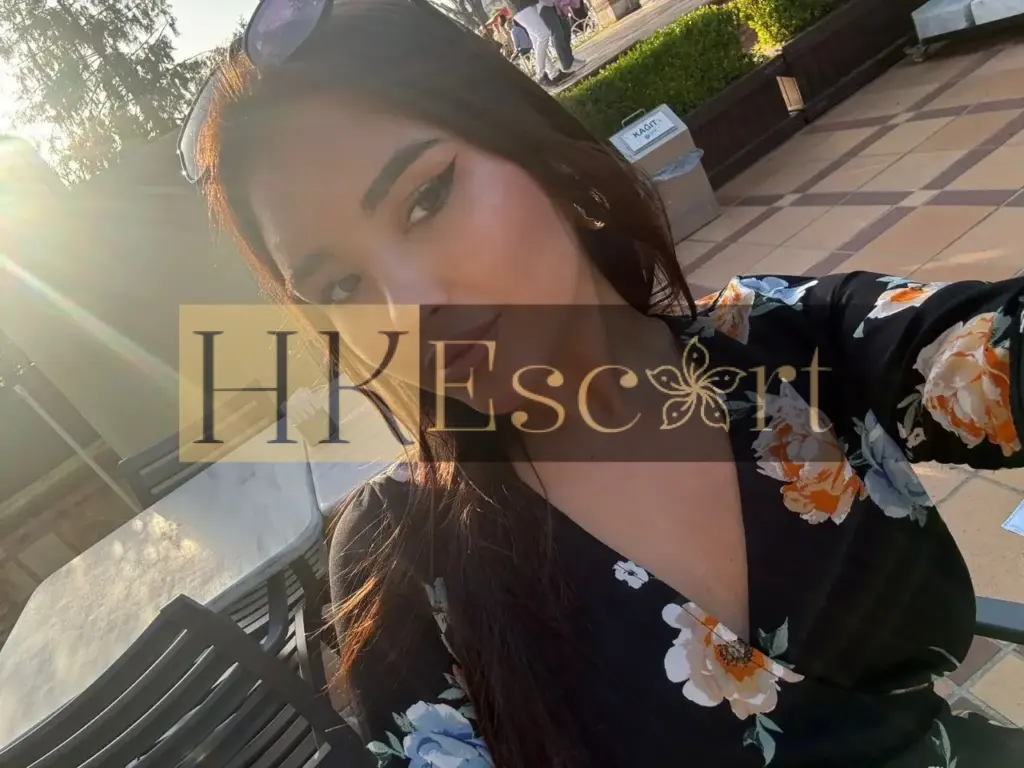 Cornelia - Escort Hong Kong, bust 2, height 168 cm, weight 55 kg