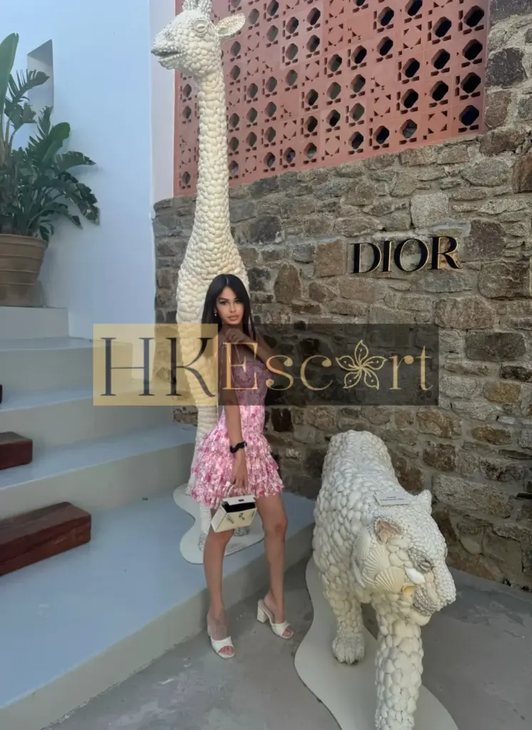 Sophia - Escort Hong Kong, bust 2, height 170 cm, weight 56 kg