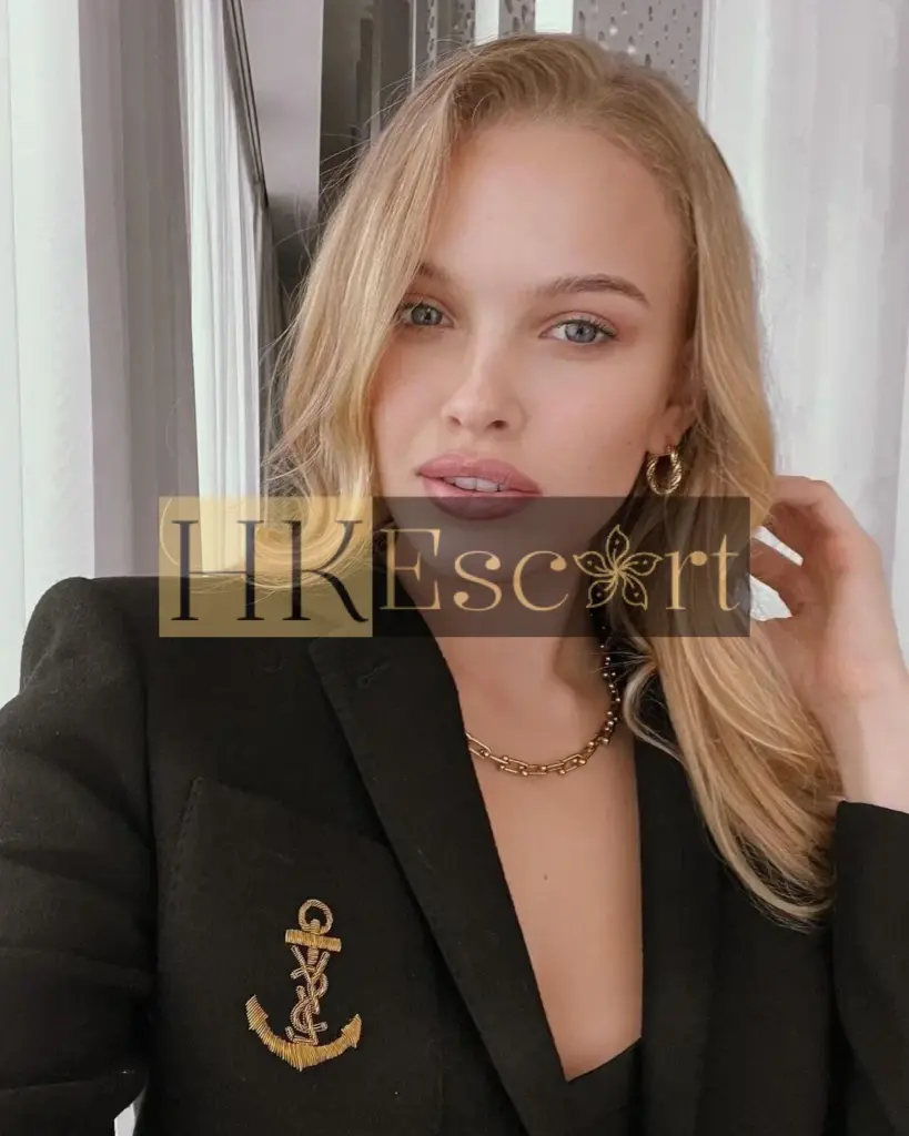 Zinnia - Escort Hong Kong, bust 2, height 177 cm, weight 53 kg