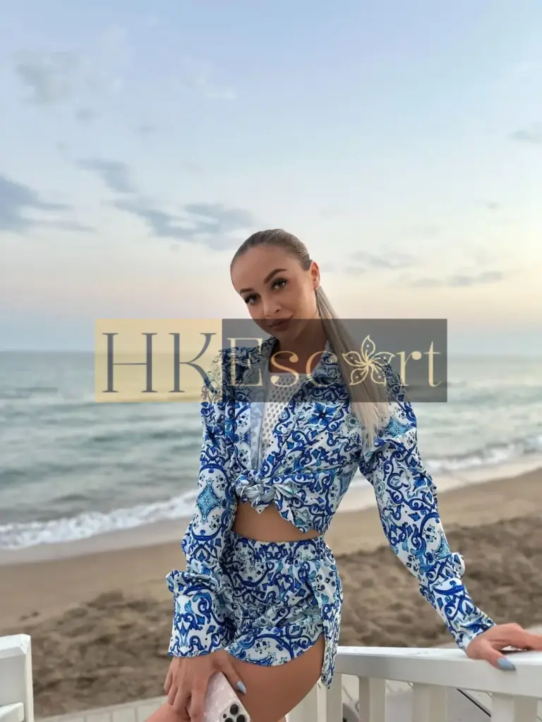 Aleksandra - Escort Hong Kong, bust 2, height 169 cm, weight 52 kg