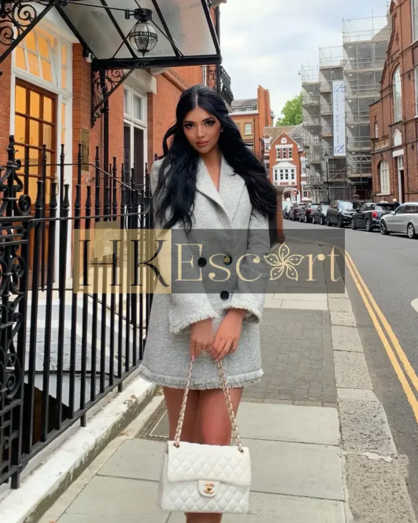 Autumn - Escort Hong Kong, bust 1, height 180 cm, weight 62 kg