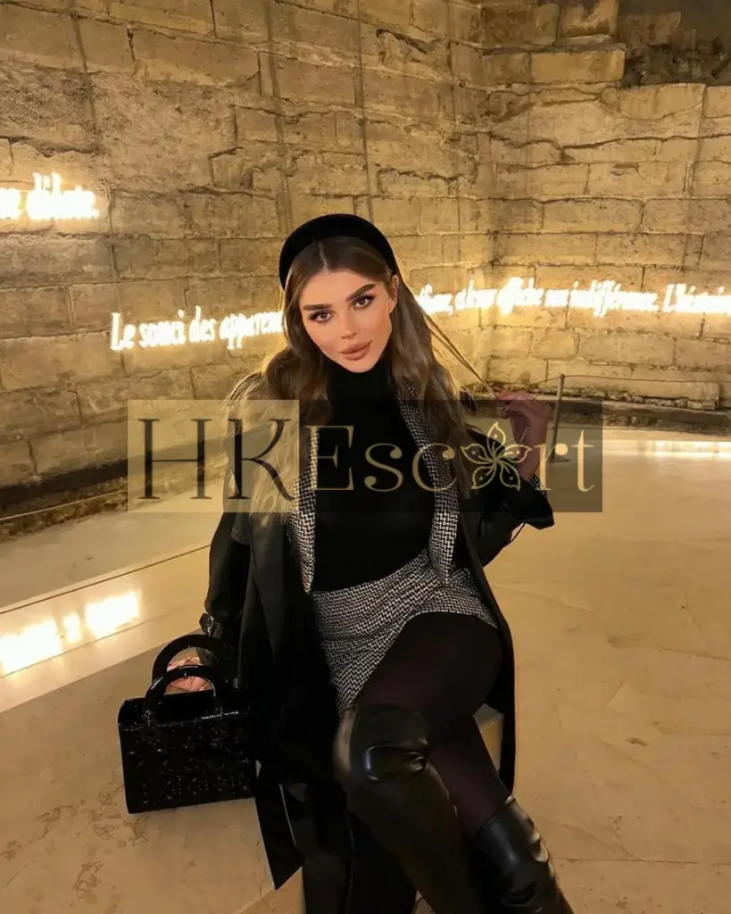 Mallory - Escort Hong Kong, bust 3, height 177 cm, weight 59 kg