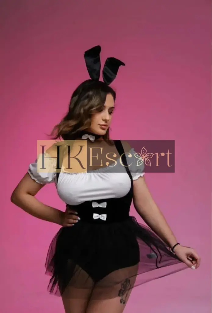 Brendy - Escort Hong Kong, bust 4, height 165 cm, weight 70 kg