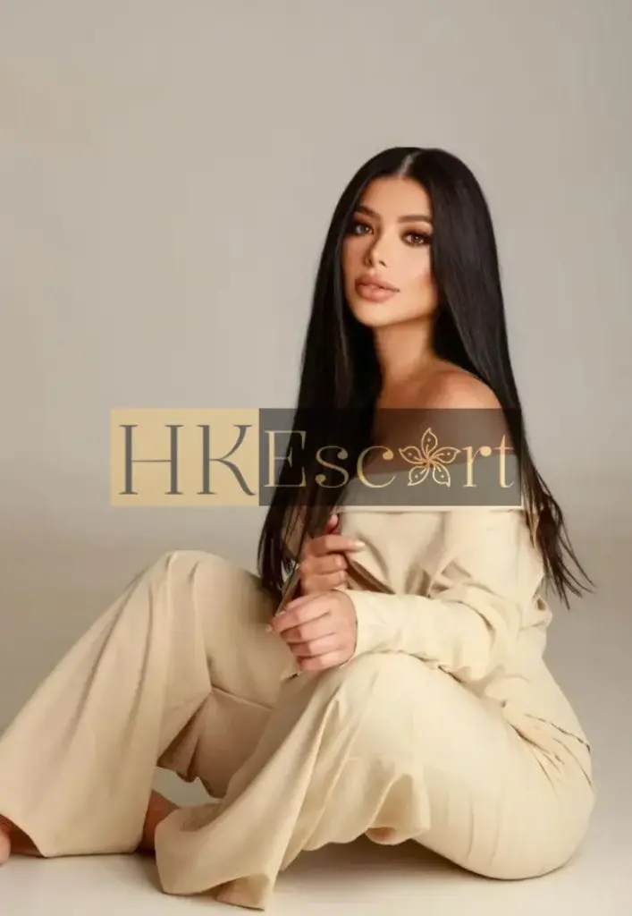 Serena - Escort Hong Kong, bust 3, height 175 cm, weight 60 kg