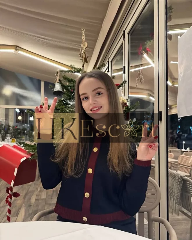 Riley, 20 years old, weight 56 kg, height 170 cm