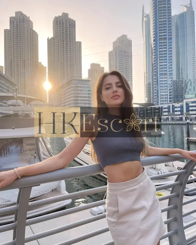 Harper - Escort Hong Kong, bust 2, height 177 cm, weight 60 kg