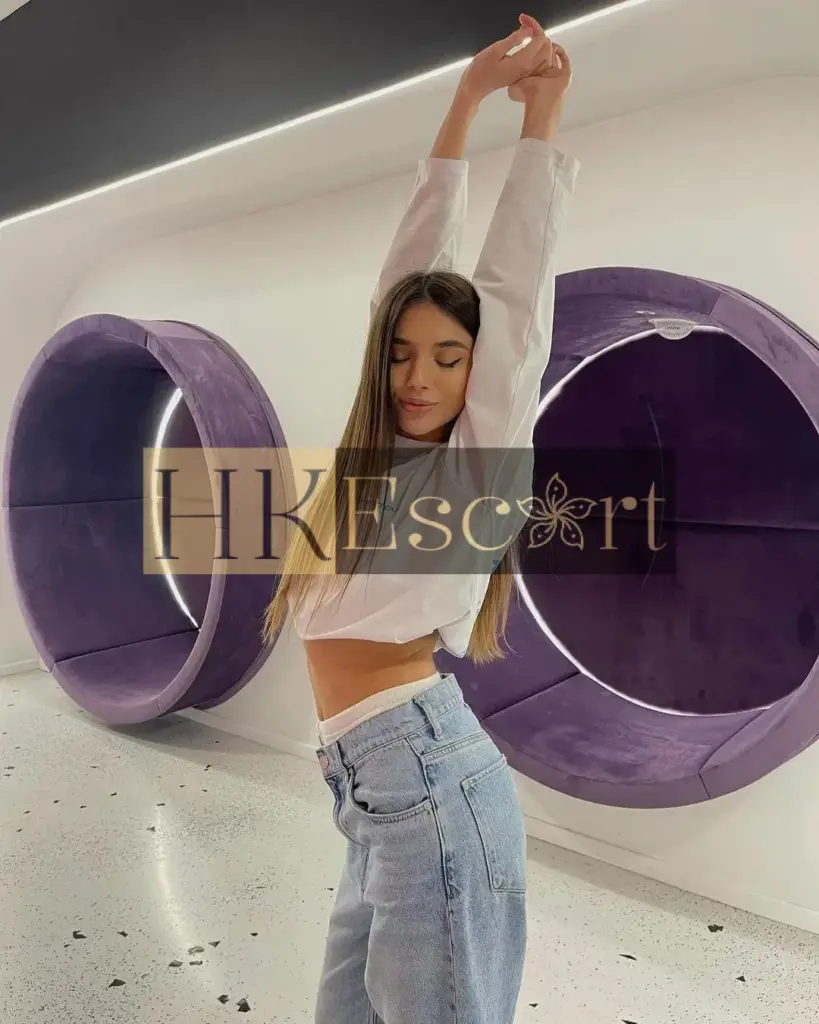 Gemma - Escort Hong Kong, bust 1, height 179 cm, weight 61 kg