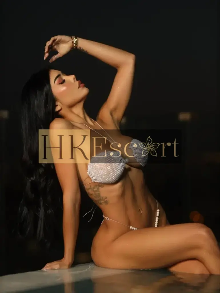 Adriana - Escort Hong Kong, bust 3, height 166 cm, weight 47 kg