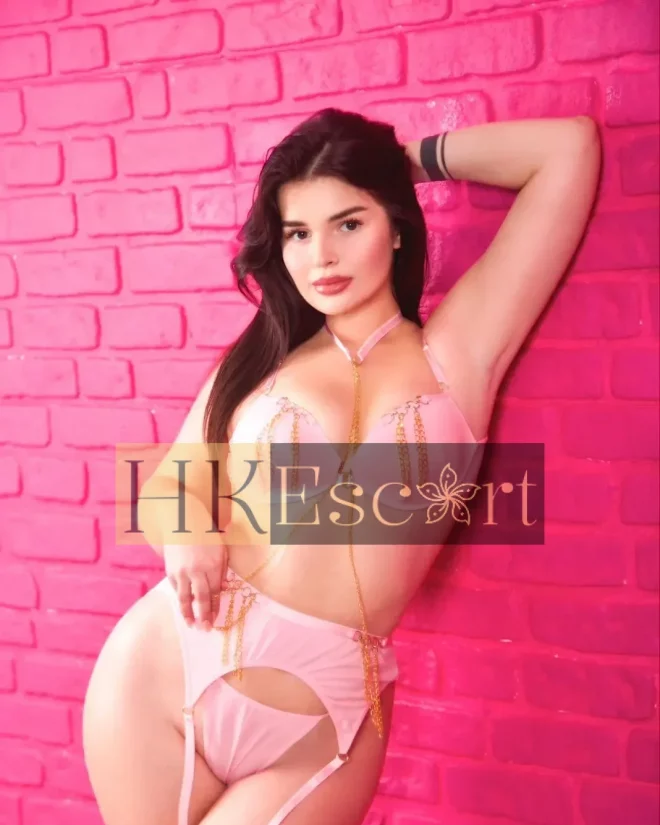 Anita, 29 years old, weight 68 kg, height 170 cm