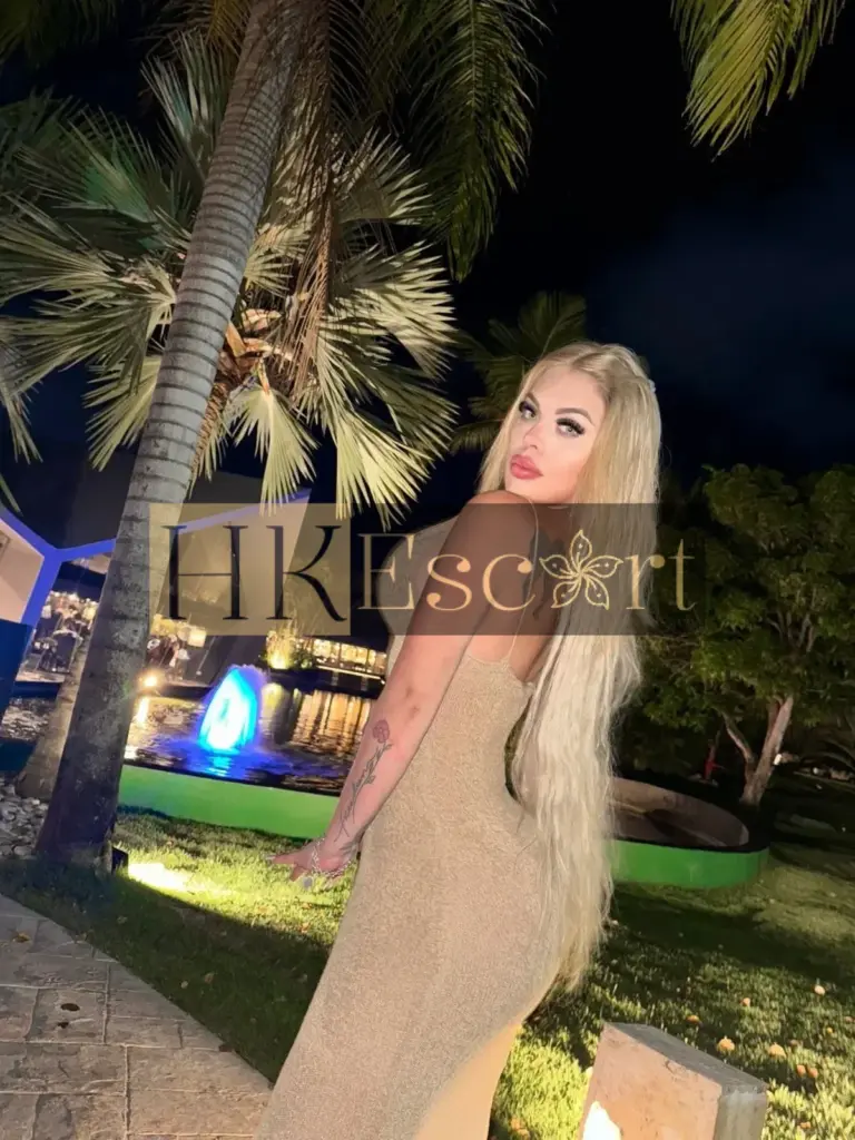Mia - Escort Hong Kong, bust 3, height 169 cm, weight 65 kg