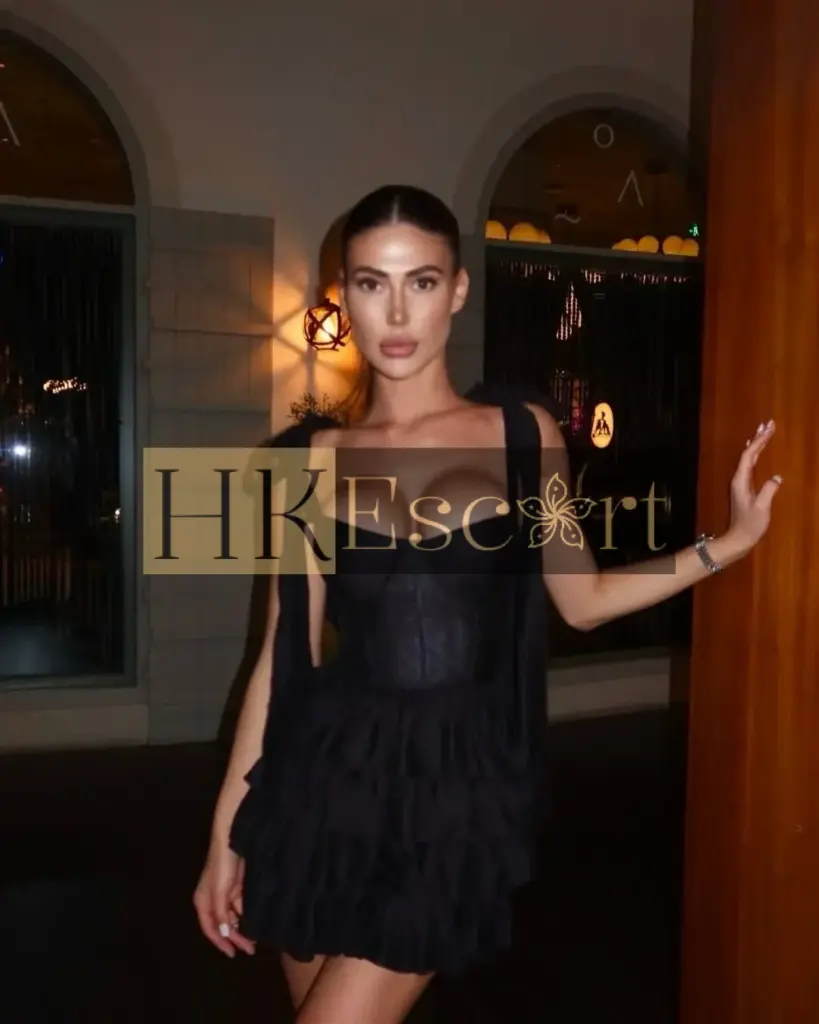 Seraphina - Escort Hong Kong, bust 3, height 177 cm, weight 60 kg