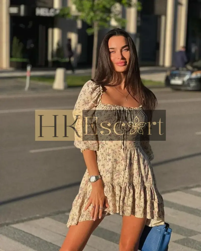 Willa - Escort Hong Kong, bust 2, height 172 cm, weight 53 kg