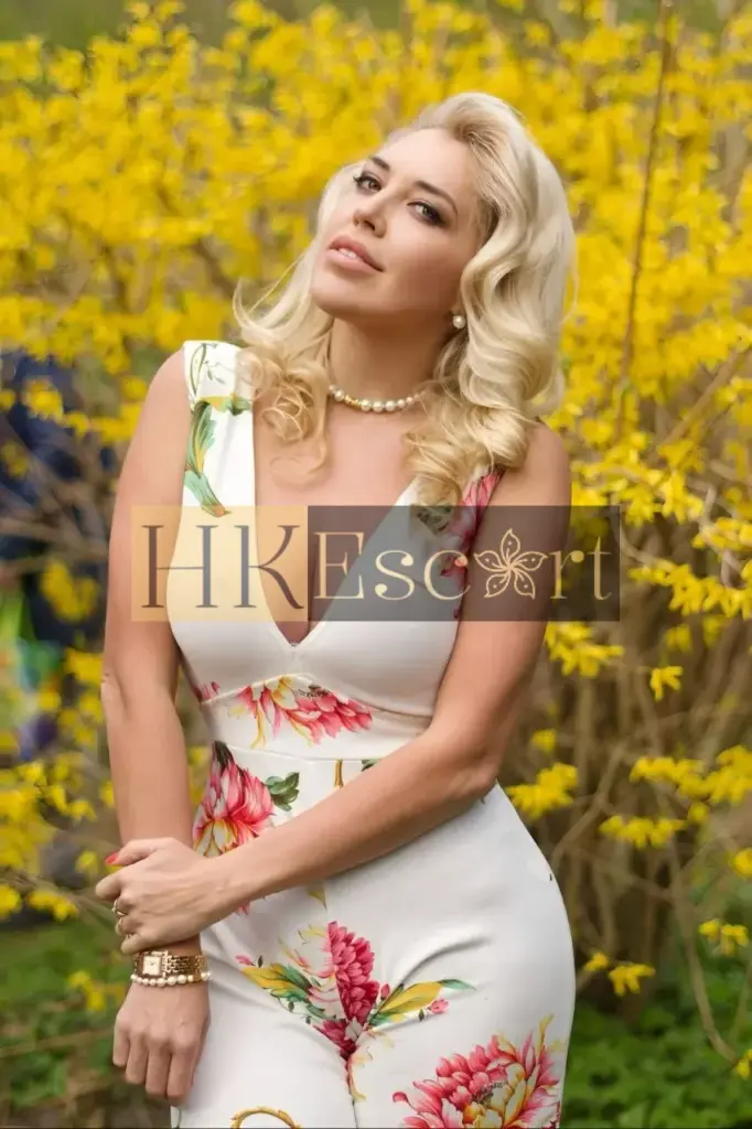 Anastasia - Escort Hong Kong, bust 5, height 182 cm, weight 62 kg