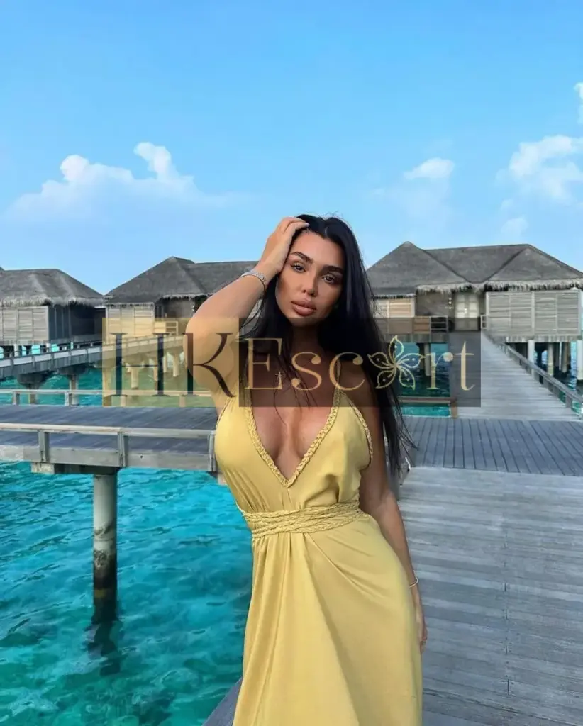 Maya - Escort Hong Kong, bust 3, height 178 cm, weight 59 kg