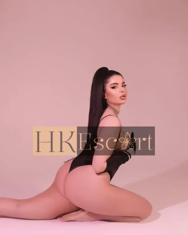 Samira, 24 years old, weight 68 kg, height 177 cm