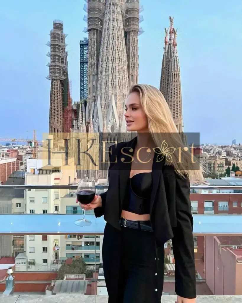 Elia - Escort Hong Kong, bust 2, height 175 cm, weight 58 kg