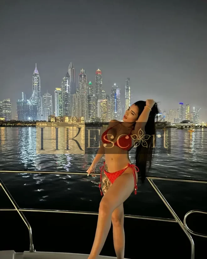 Karen, 25 years old, weight 53 kg, height 162 cm