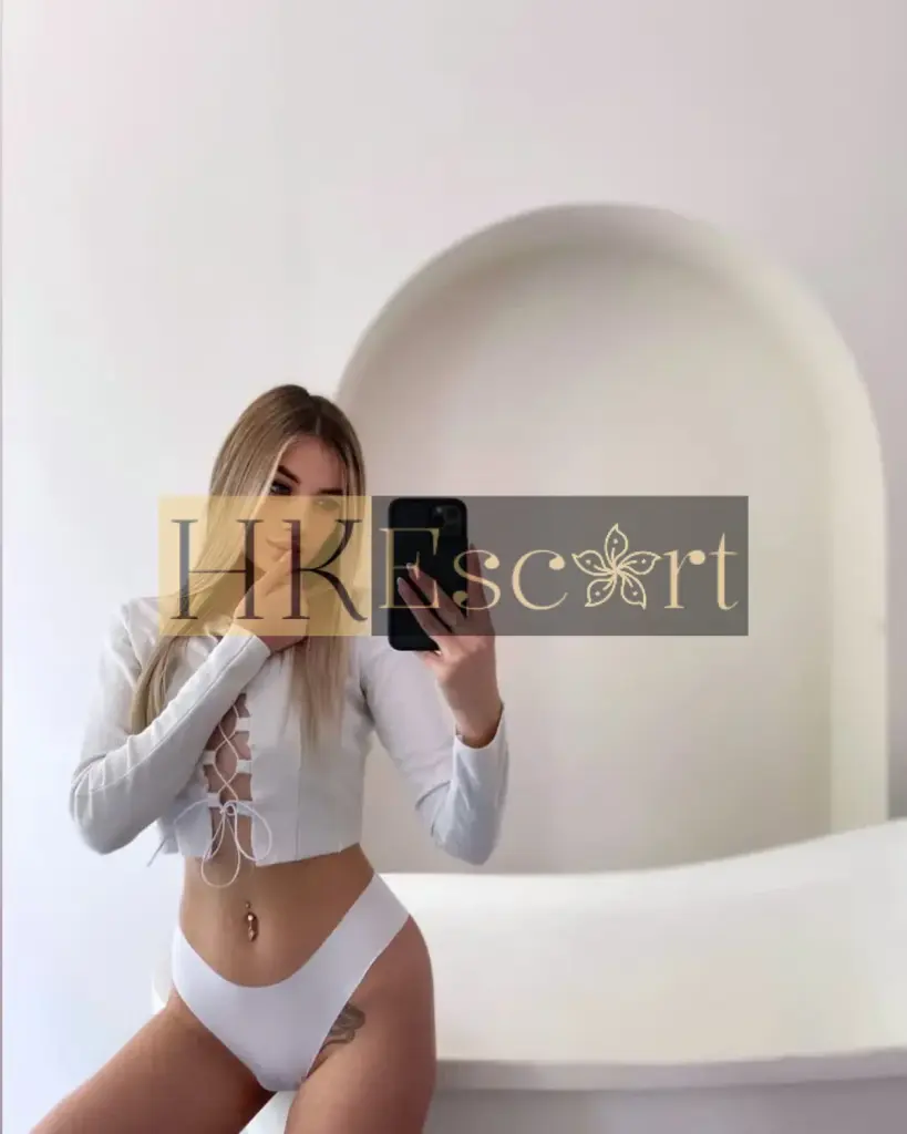 Adele - Escort Hong Kong, bust 1, height 173 cm, weight 58 kg