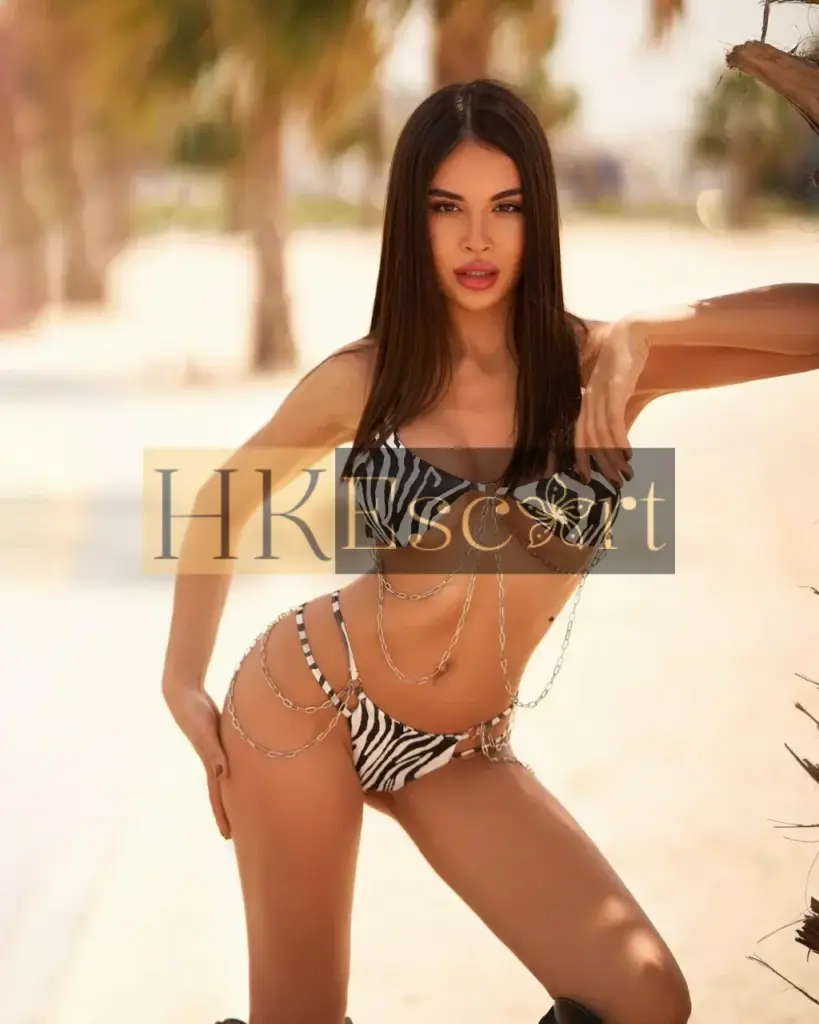 Alana - Escort Hong Kong, bust 2, height 174 cm, weight 57 kg